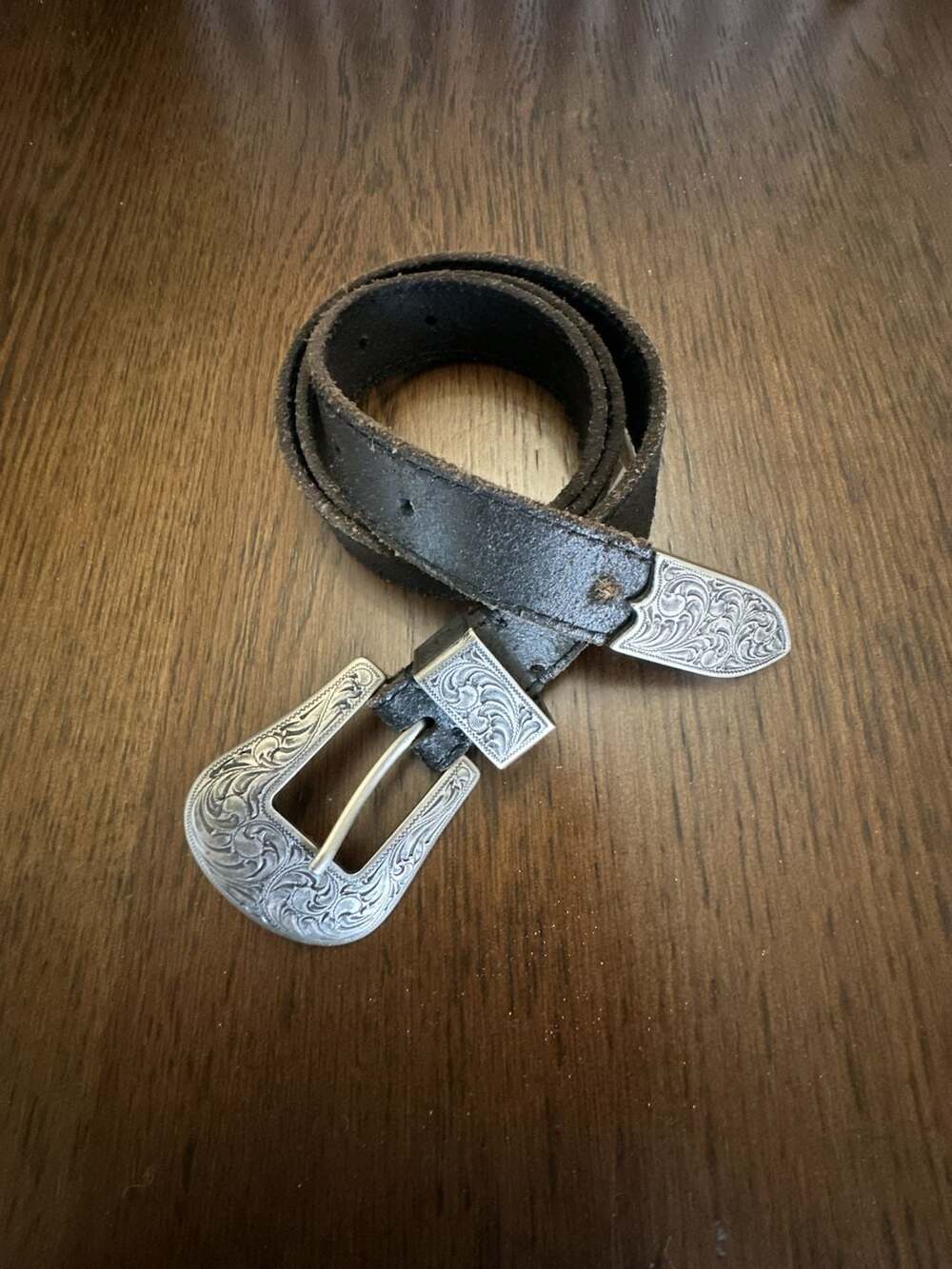 FRYE Black Leather Western Engraved Buckle Belt Size S